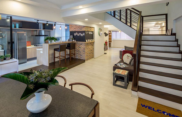  复式楼室内楼梯效果图